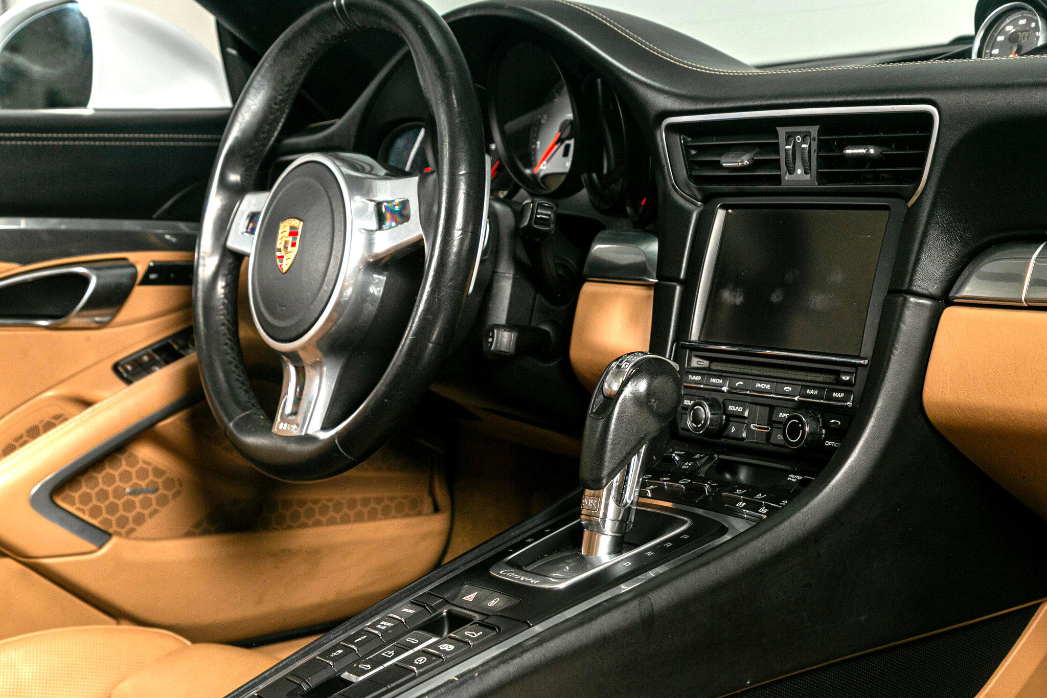 Used 2015 Porsche 911 Carrera S image 29