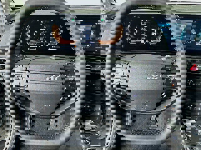 New 2026 Kia Sportage EX image 13