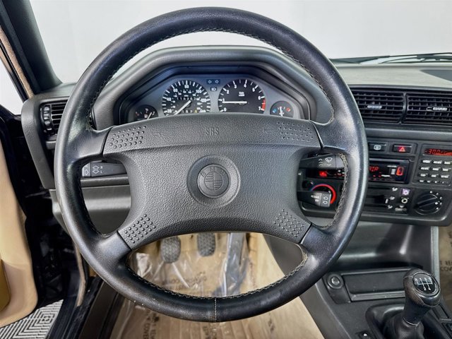 Used 1991 BMW 325i Convertible image 12