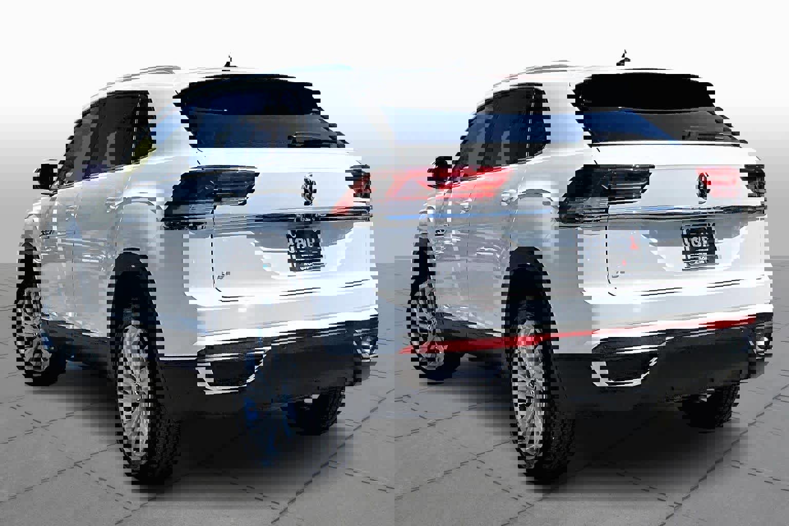 Certified 2023 Volkswagen Atlas Cross Sport SE w/ Black Wheel Package image 12