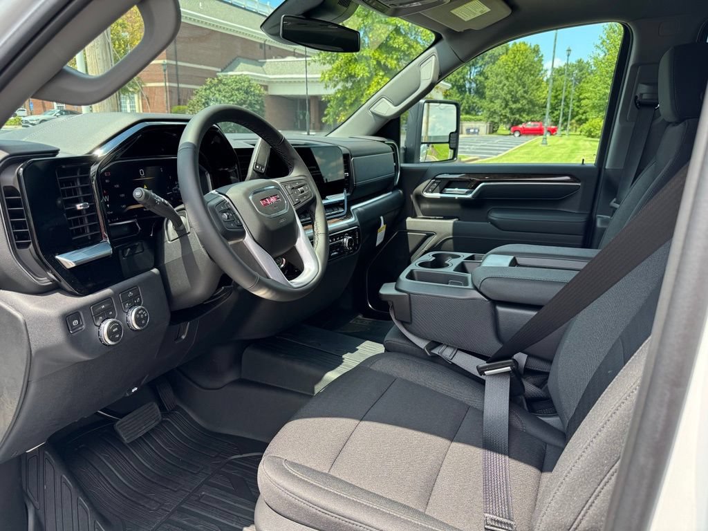 New 2026 GMC Sierra 2500 SLE w/ SLE Value Package; AWD/4WD image 10