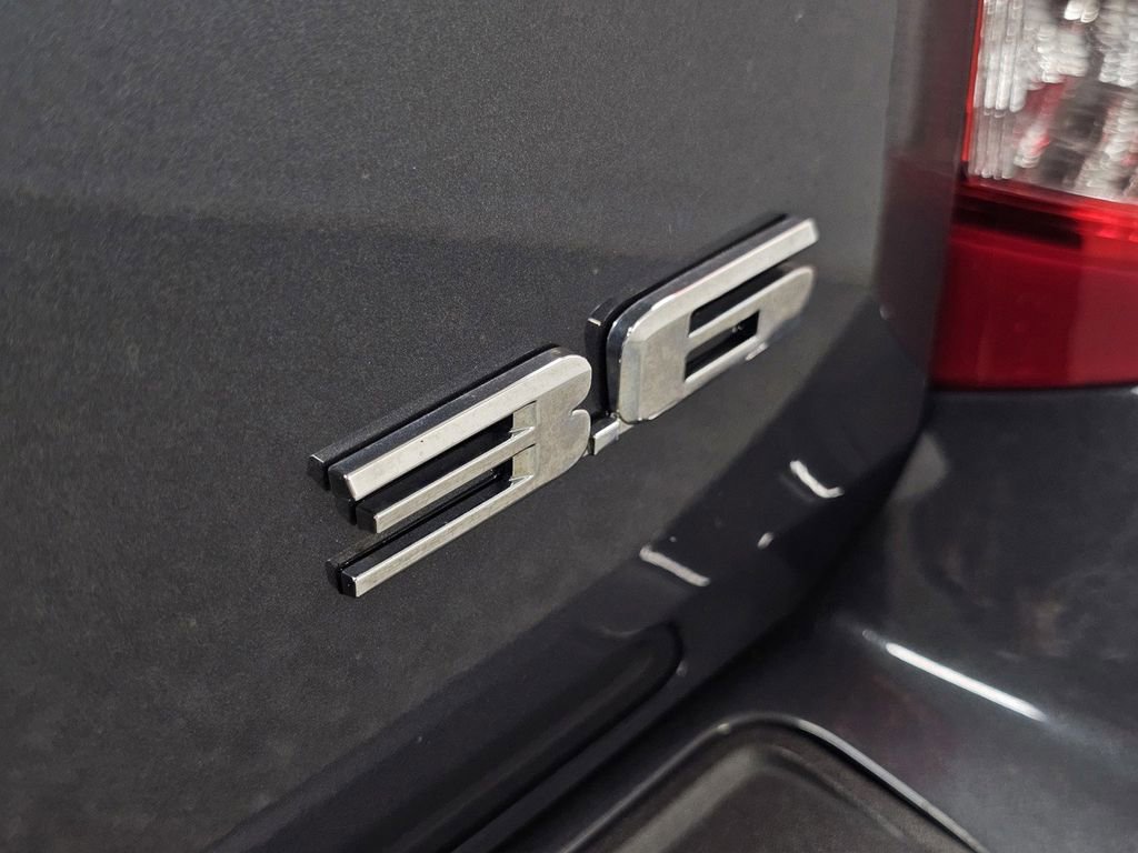 Used 2012 Cadillac SRX Luxury FWD image 28