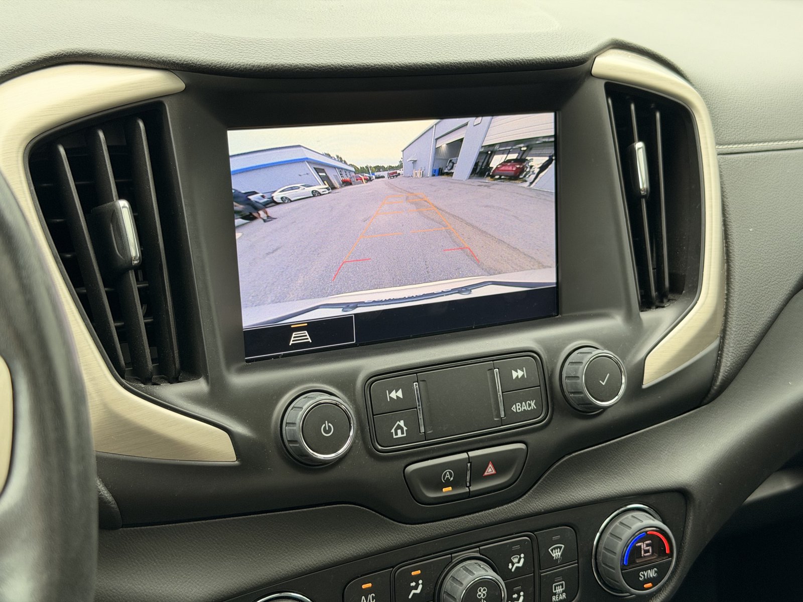 Used 2022 GMC Terrain Denali AWD/4WD image 25