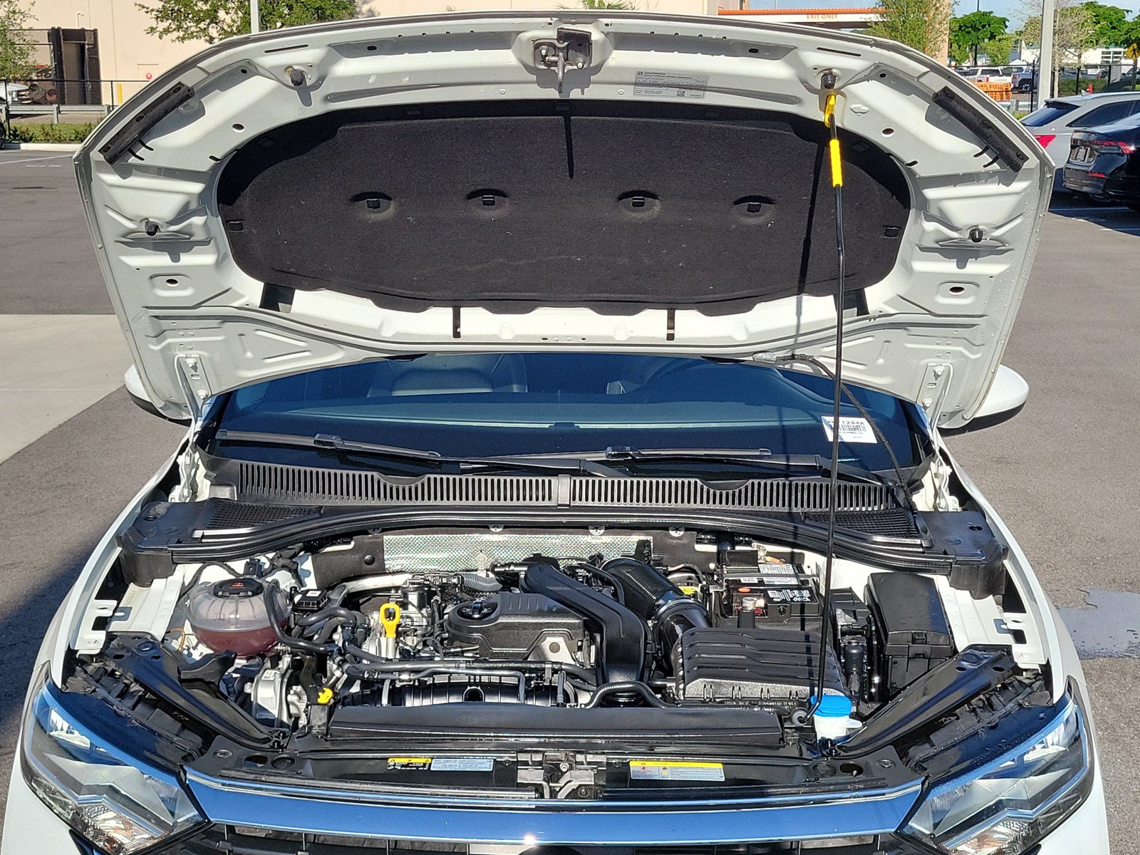 Used 2023 Volkswagen Jetta SE FWD image 32