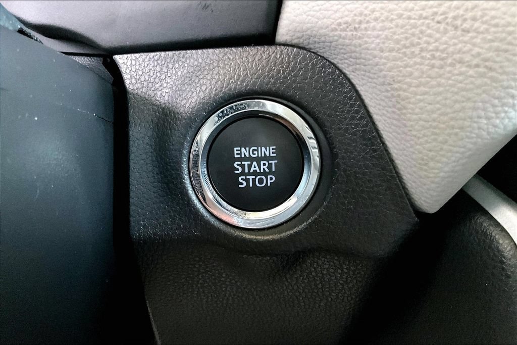 Used 2025 Toyota RAV4 XLE w/ Convenience Package FWD image 17