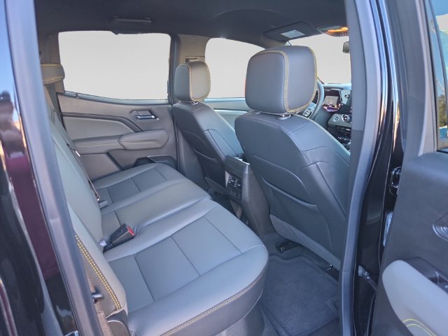 Used 2026 Chevrolet Colorado ZR2 w/ Technology Package AWD/4WD image 26