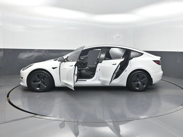 Used 2021 Tesla Model 3 Standard Range Plus RWD image 29