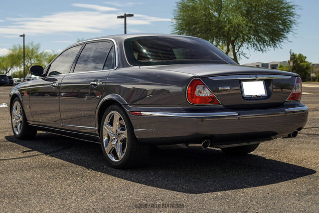 Used 2006 Jaguar XJ8 RWD image 6