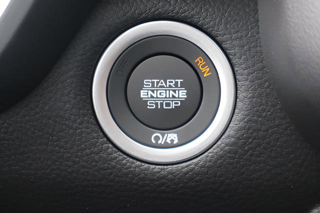 New 2026 RAM 1500 4x4 Crew Cab image 21