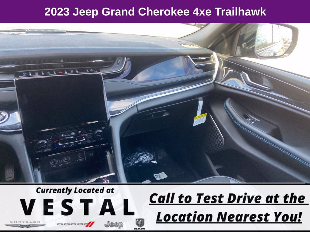 New 2023 Jeep Grand Cherokee Trailhawk w/ Advanced Protech Group II AWD/4WD image 21