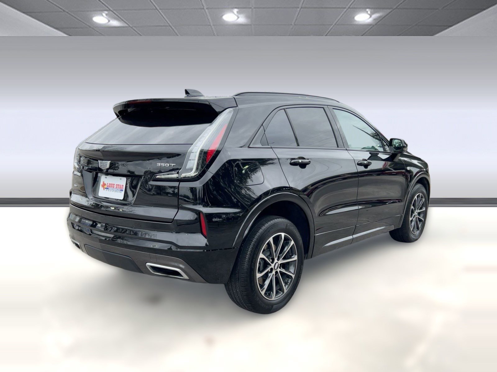 Used 2024 Cadillac XT4 Sport w/ Cold Weather Package image 9