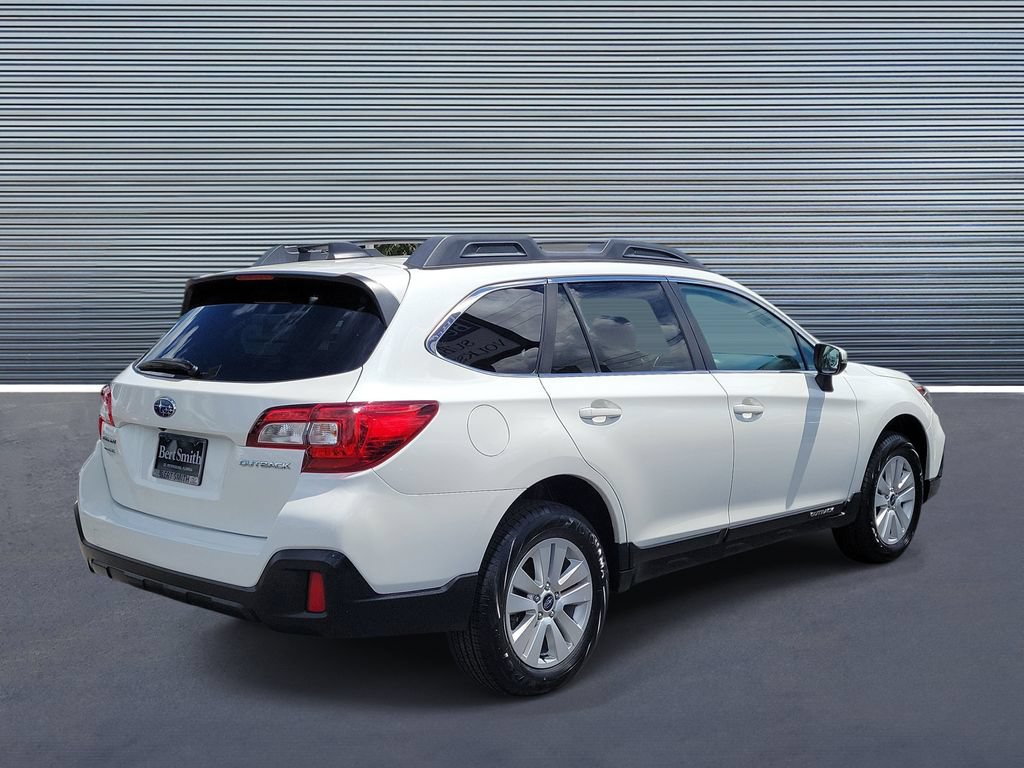 Used 2018 Subaru Outback 2.5i Premium AWD/4WD image 3