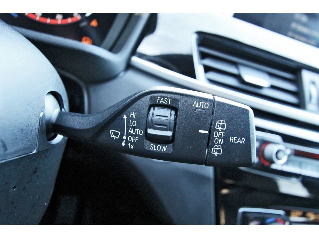 Used 2019 BMW X1 sDrive28i image 17