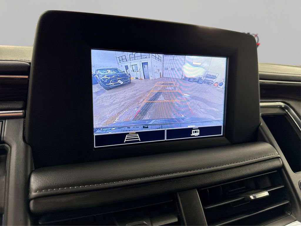 Used 2022 Chevrolet Suburban LS image 32