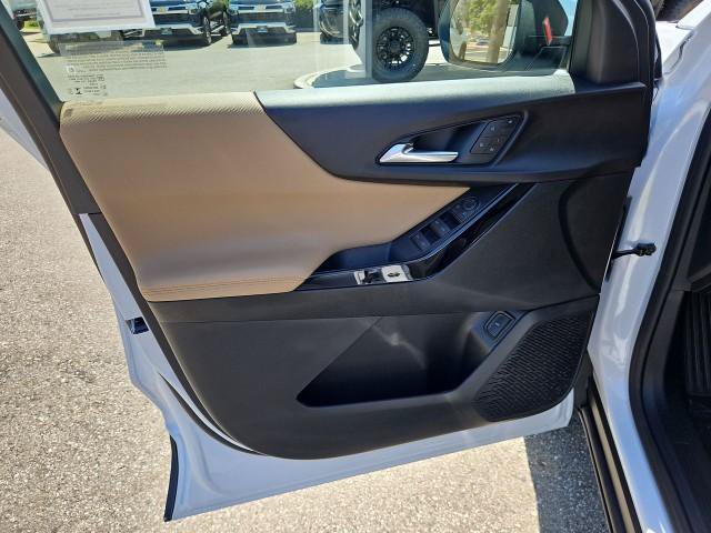 New 2027 Chevrolet Equinox ACTIV w/ Convenience Package III FWD image 22