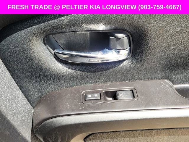 Used 2021 Nissan Titan PRO-4X w/ Pro-4x Convenience Package AWD/4WD image 12