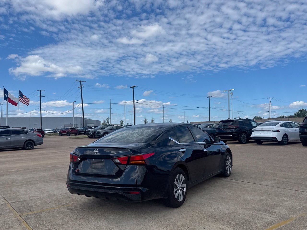 Used 2023 Nissan Altima 2.5 S FWD image 27