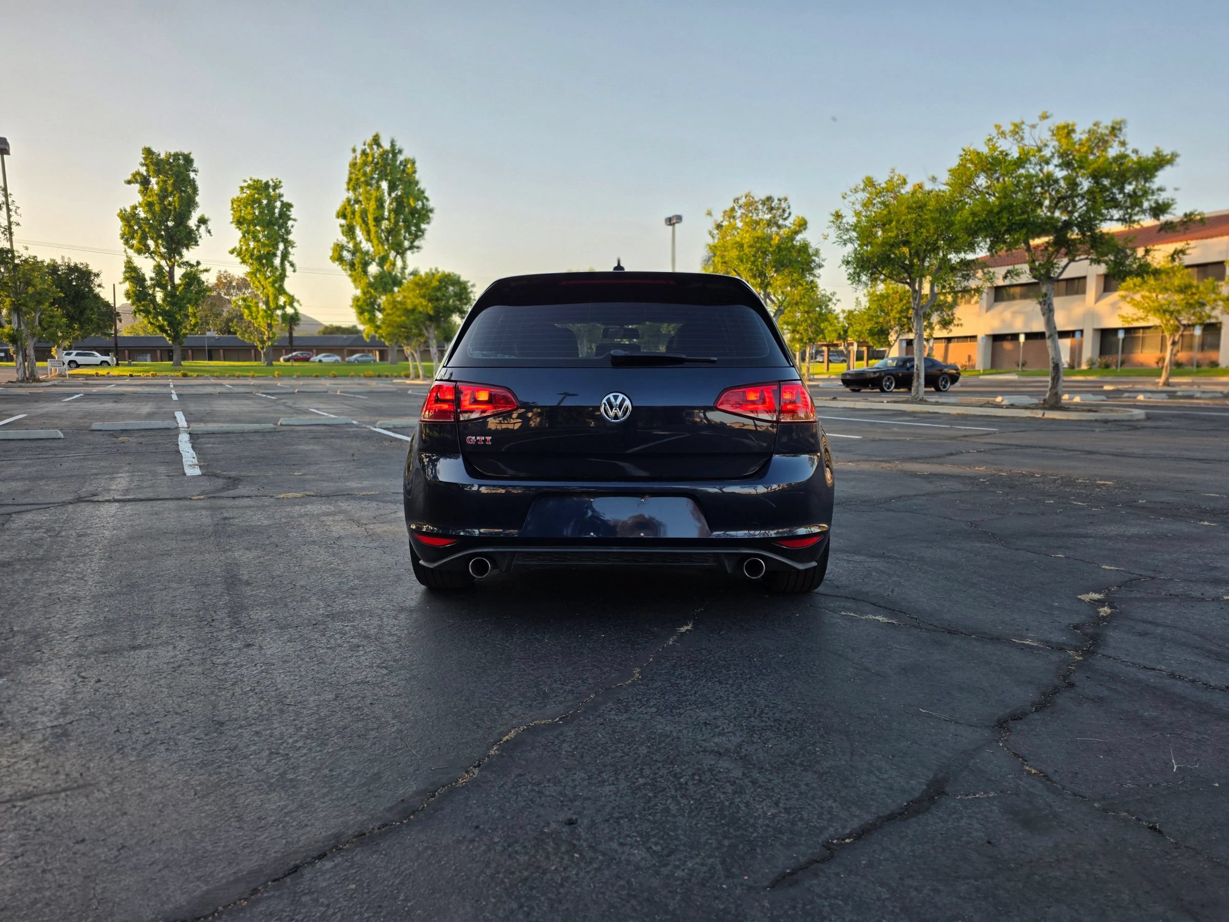 Used 2017 Volkswagen GTI Sport FWD image 5