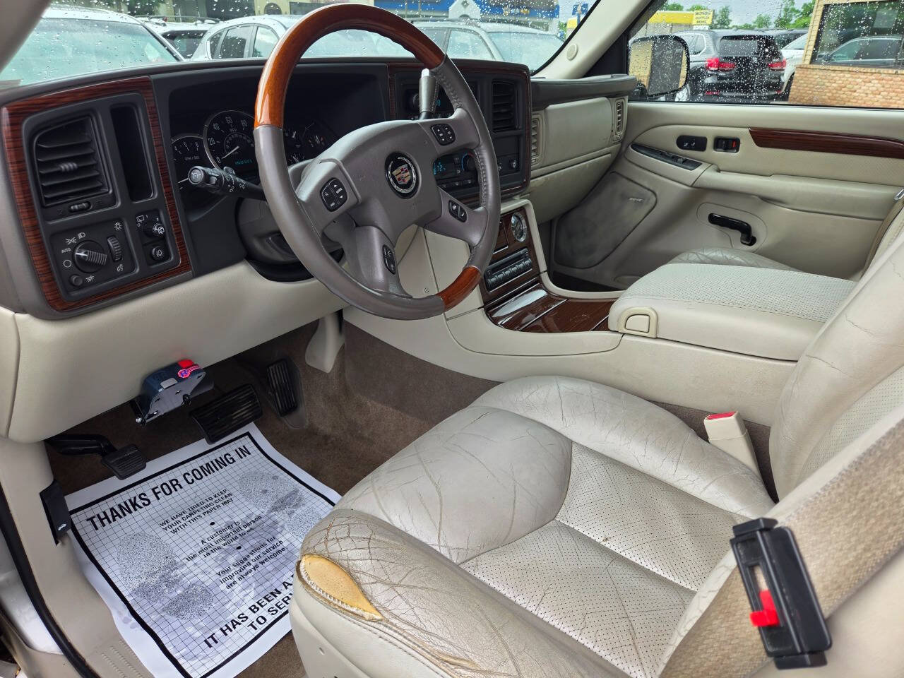 Used 2004 Cadillac Escalade AWD image 14