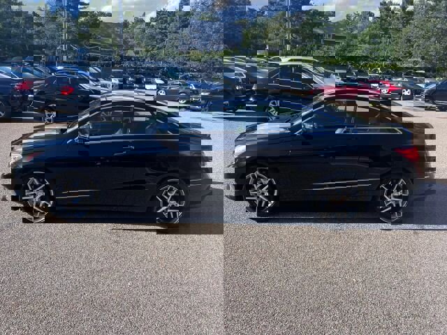 Used 2014 Mercedes-Benz E 350 4MATIC Coupe image 2