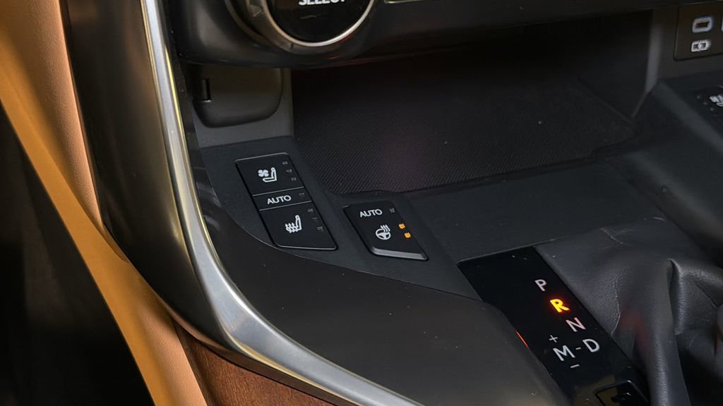 Used 2023 Lexus LX 600 4WD w/ Appearance Package image 36