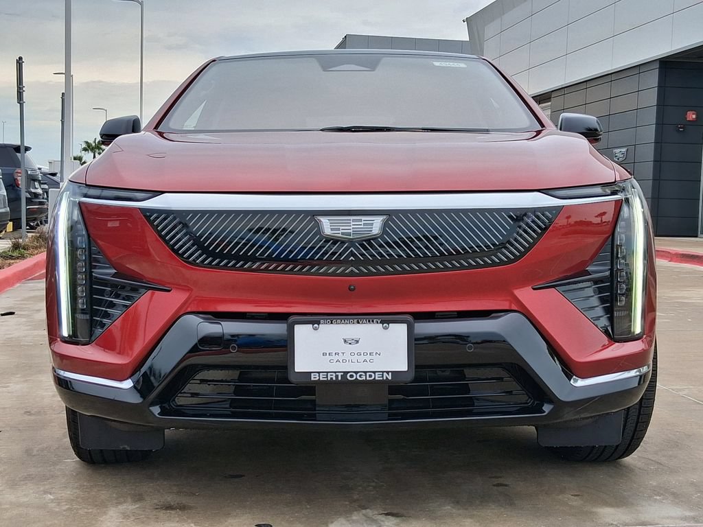 New 2026 Cadillac Optiq Luxury 1 RWD image 2