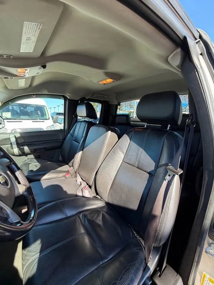 Used 2008 Chevrolet Silverado 1500 LT w/ Power Pack Plus AWD/4WD image 11