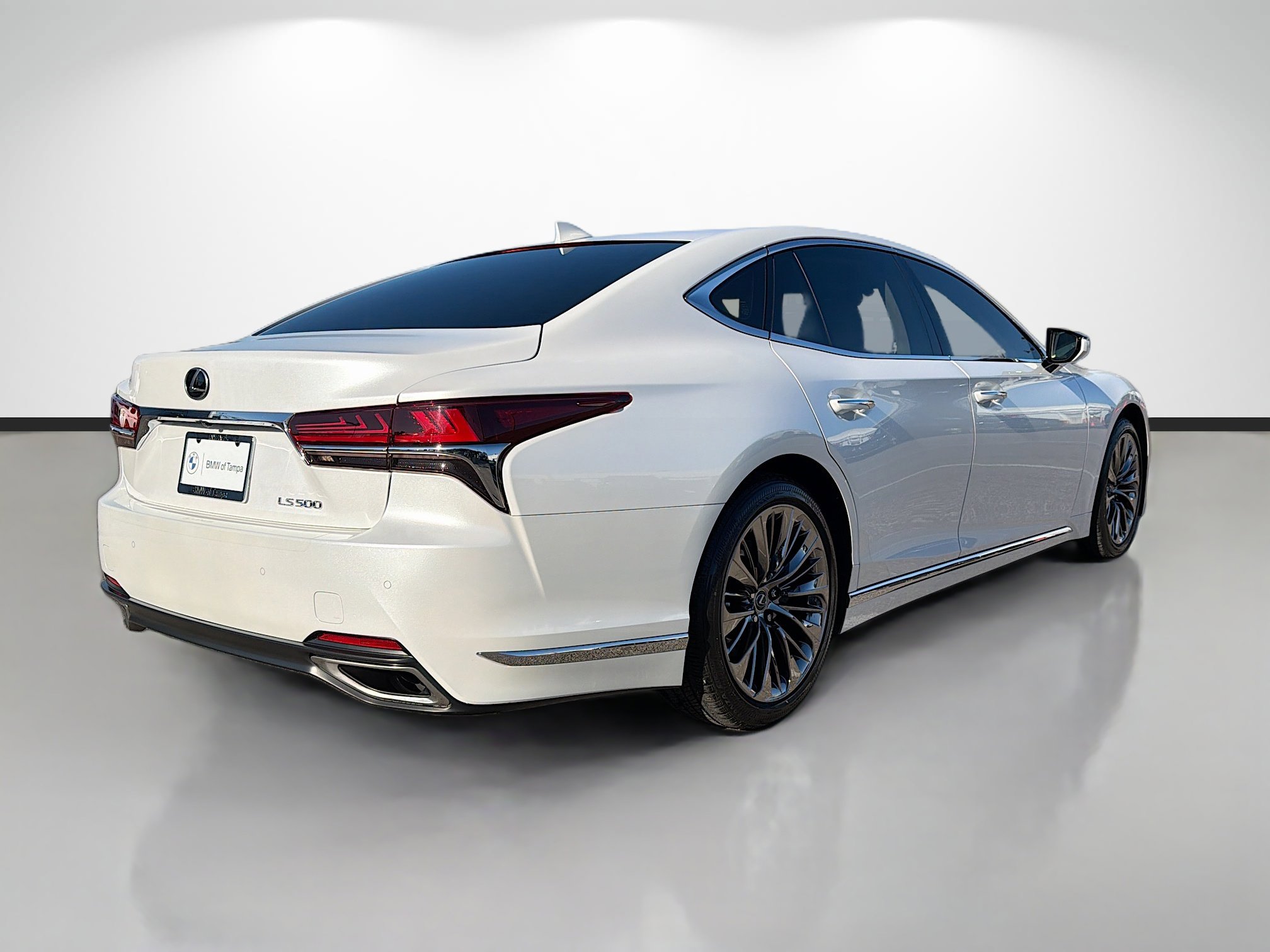 Used 2020 Lexus LS 500 w/ Interior Upgrade Package image 3
