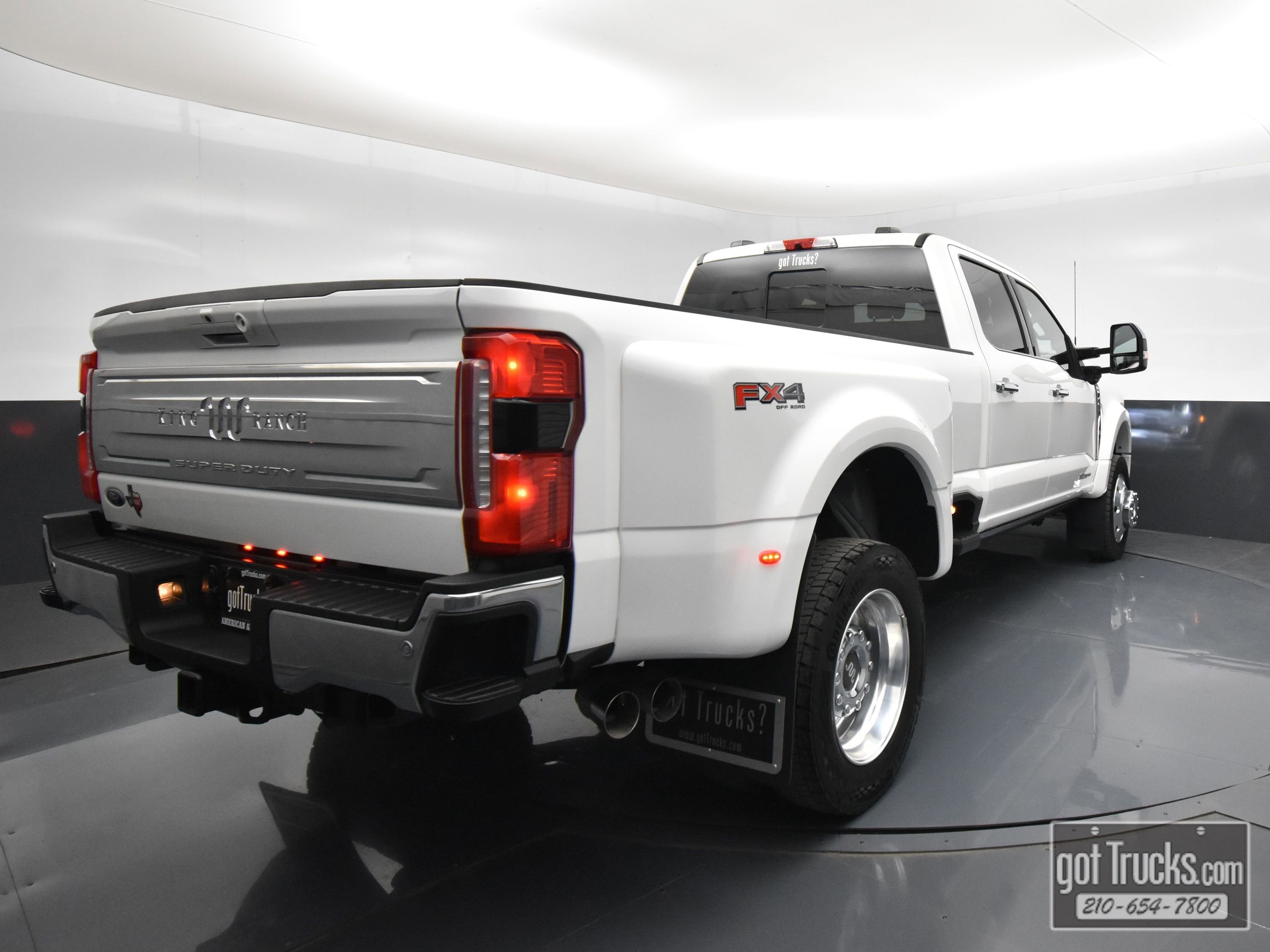 Used 2025 Ford F450 King Ranch w/ Chrome Package image 52
