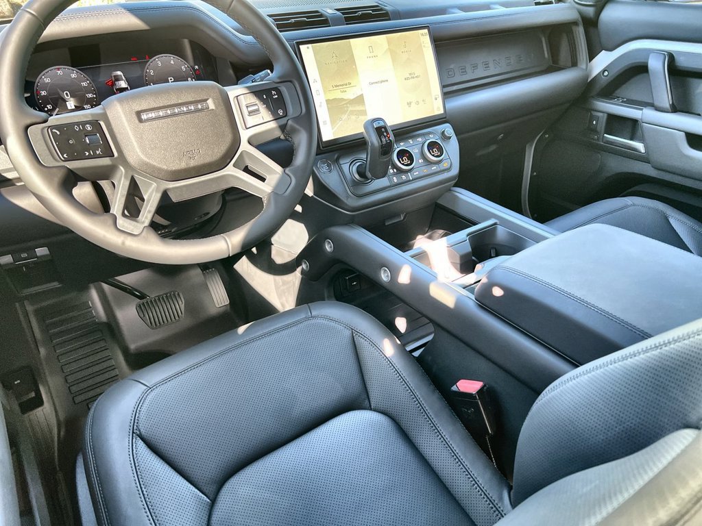 New 2026 Land Rover Defender 110 X-Dynamic SE AWD/4WD image 13