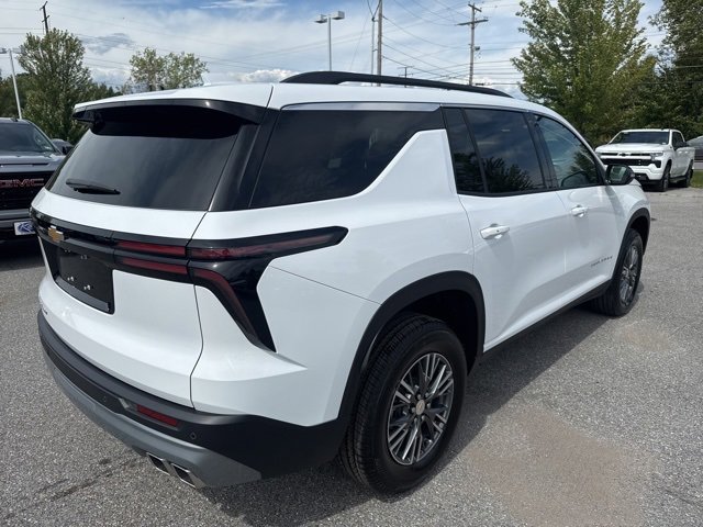 New 2026 Chevrolet Traverse LT w/ LPO, Floor Liner Package image 6