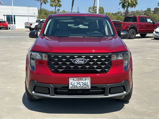 Used 2025 Ford Maverick XLT w/ Equipment Group 302A AWD/4WD image 2