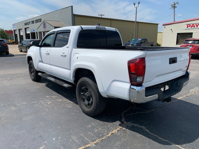 Used 2021 Toyota Tacoma SR5 RWD image 2