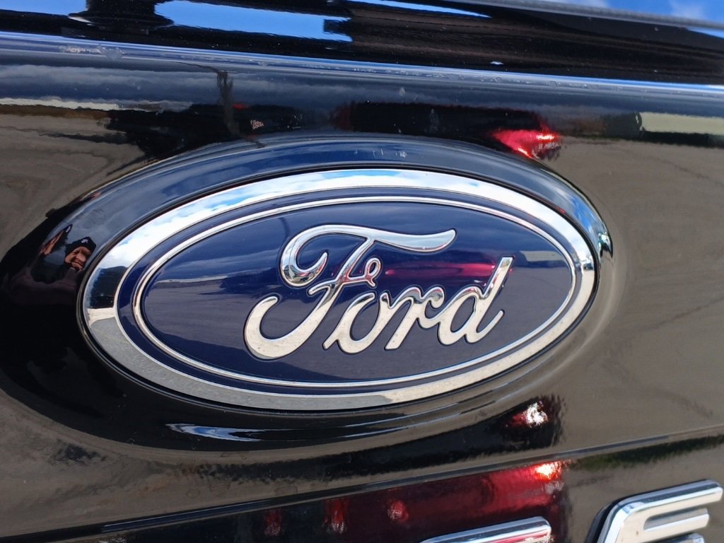 Used 2022 Ford Edge SEL image 28