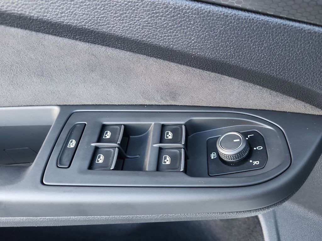 Used 2023 Volkswagen GTI Autobahn image 11