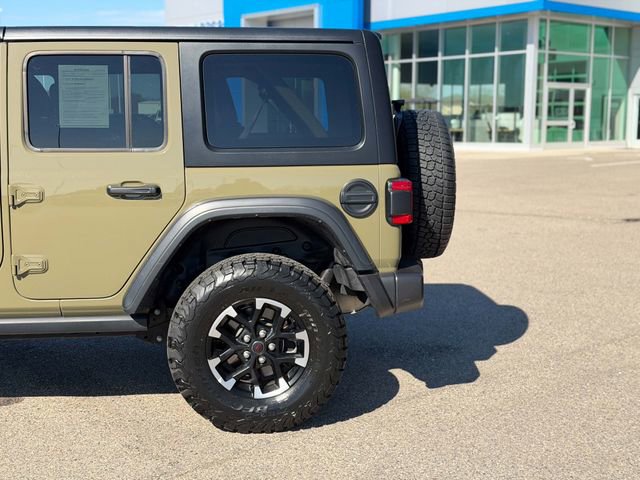 Used 2025 Jeep Wrangler Unlimited Rubicon AWD/4WD image 12