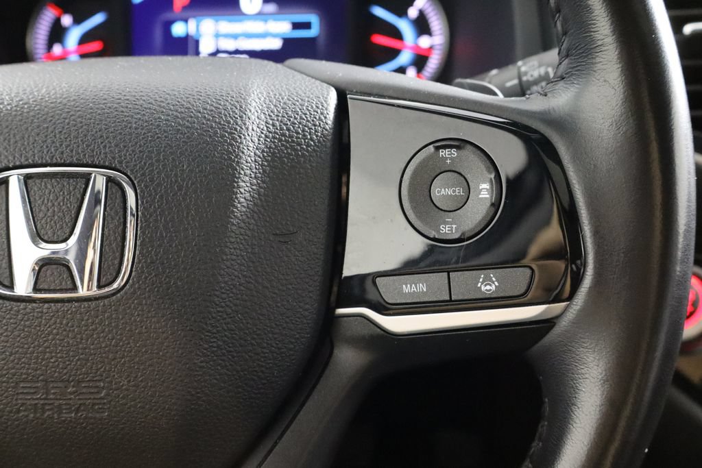 Used 2022 Honda Pilot Touring image 10