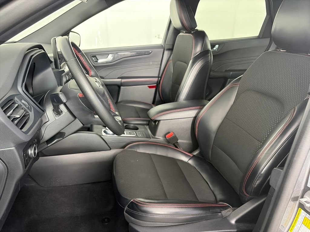 Certified 2025 Ford Escape ST-Line Select image 11