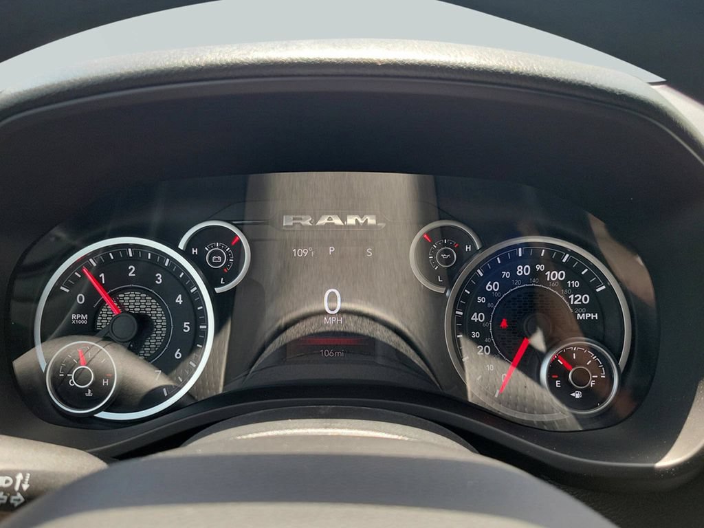 New 2026 RAM 1500 Express AWD/4WD image 13