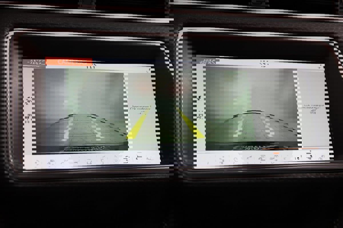 Used 2020 Land Rover Range Rover Evoque S image 9