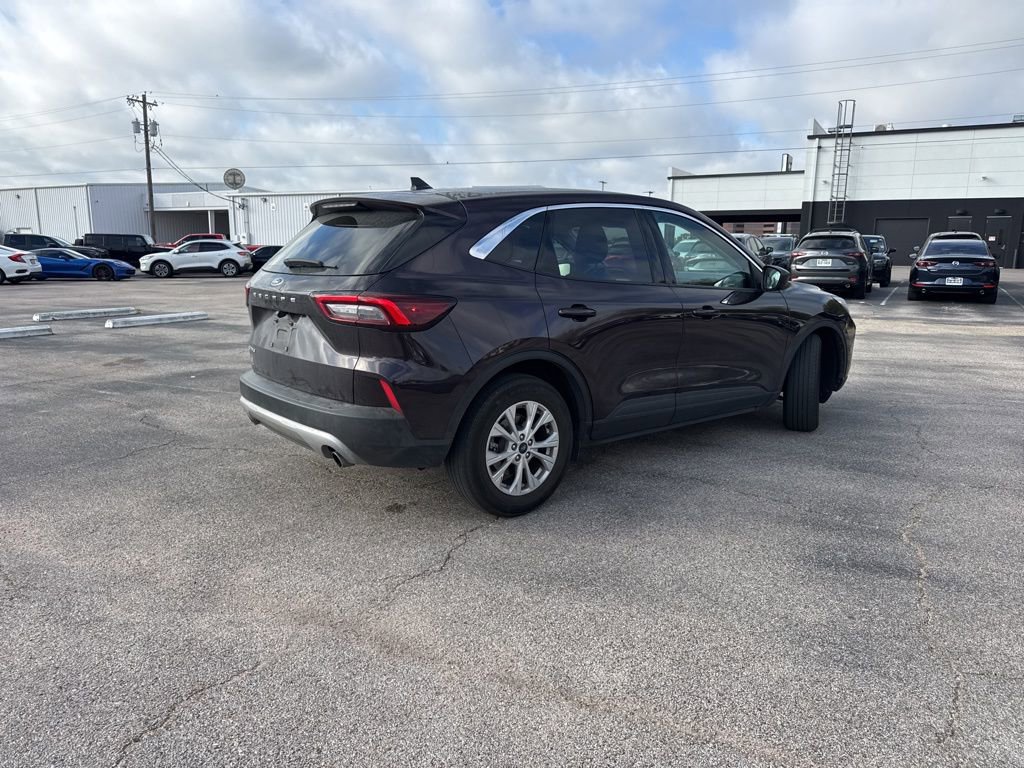 Used 2023 Ford Escape Active image 3