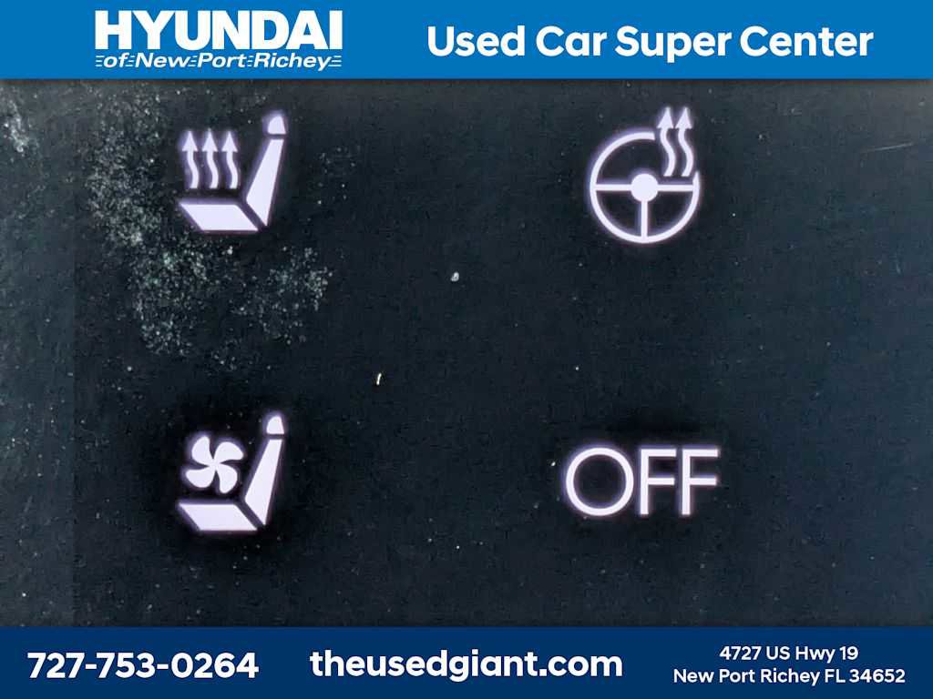 Used 2025 Hyundai Santa Cruz Limited image 28