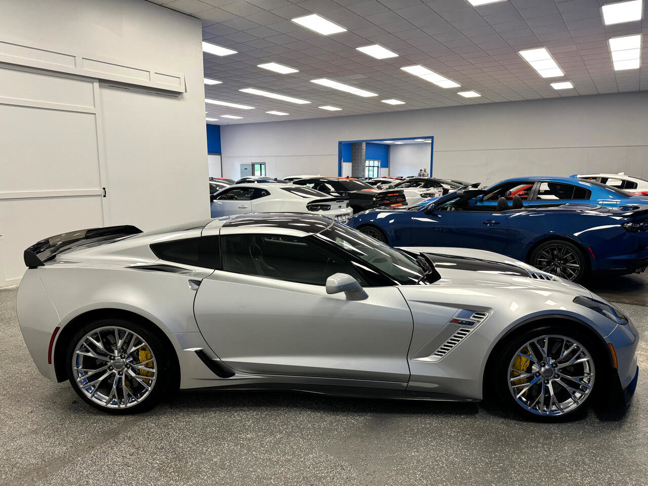 Used 2016 Chevrolet Corvette Z06 w/ 3LZ Preferred Equipment Group image 7