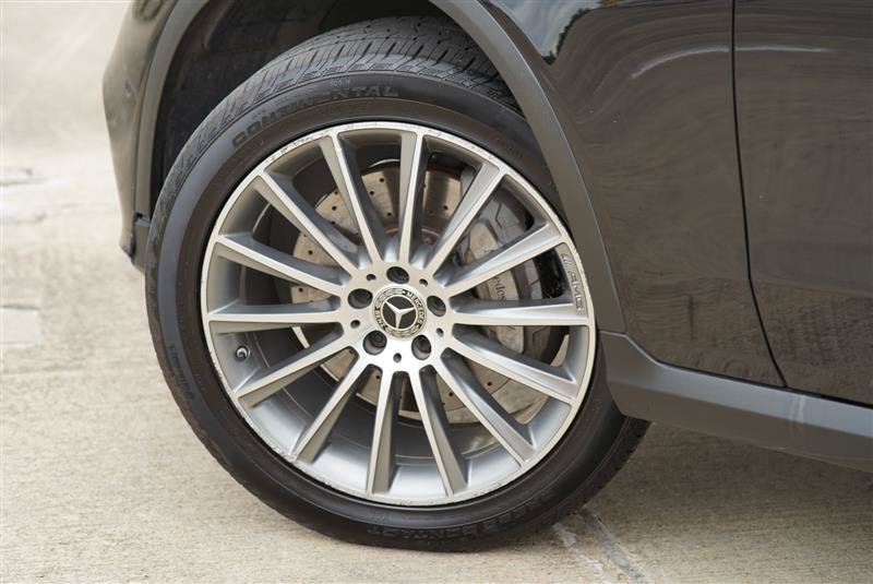 Used 2019 Mercedes-Benz GLC 300 4MATIC Coupe image 18