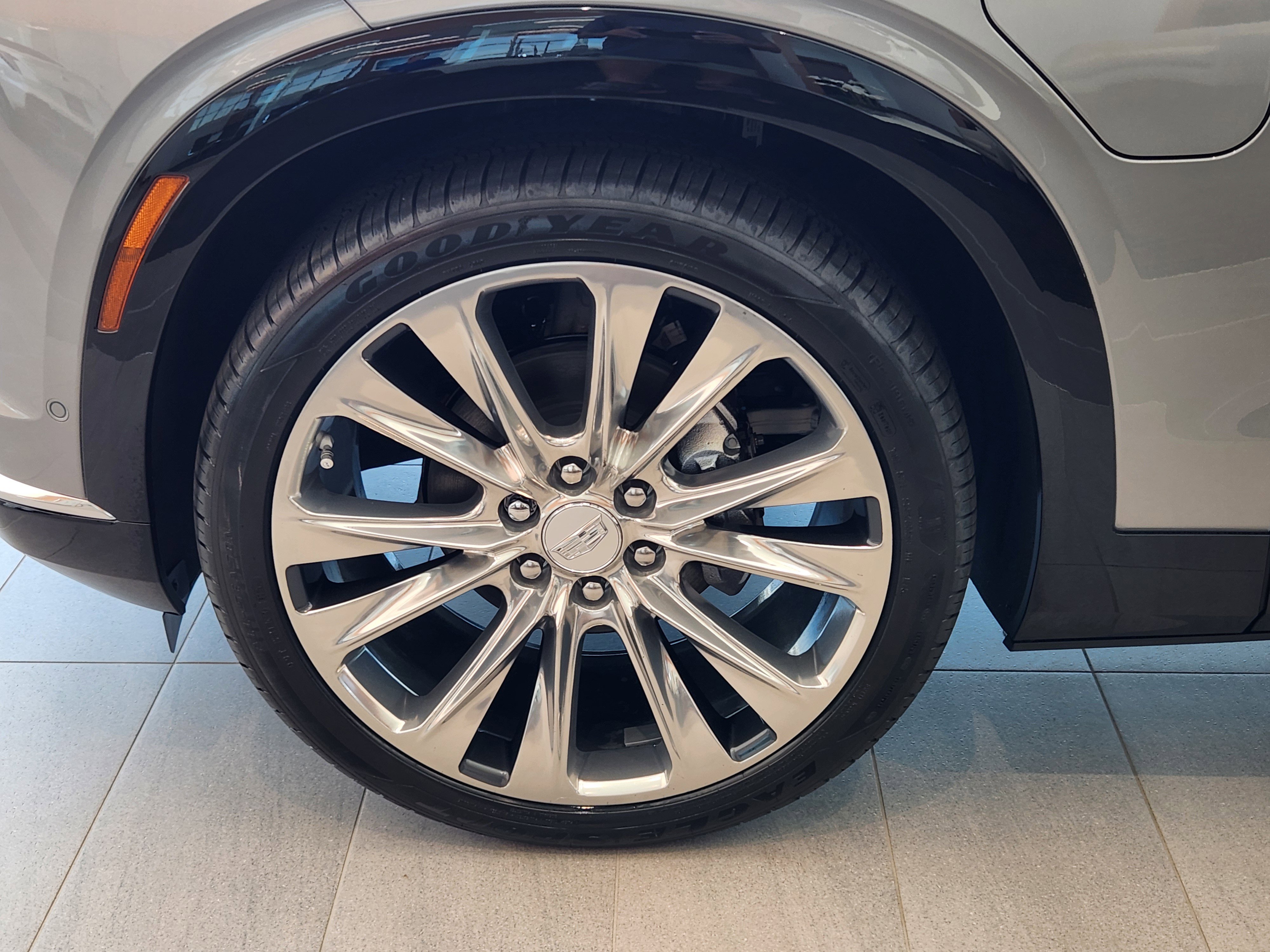 New 2026 Cadillac Vistiq Premium Luxury w/ LPO, Floor Liner Package image 34