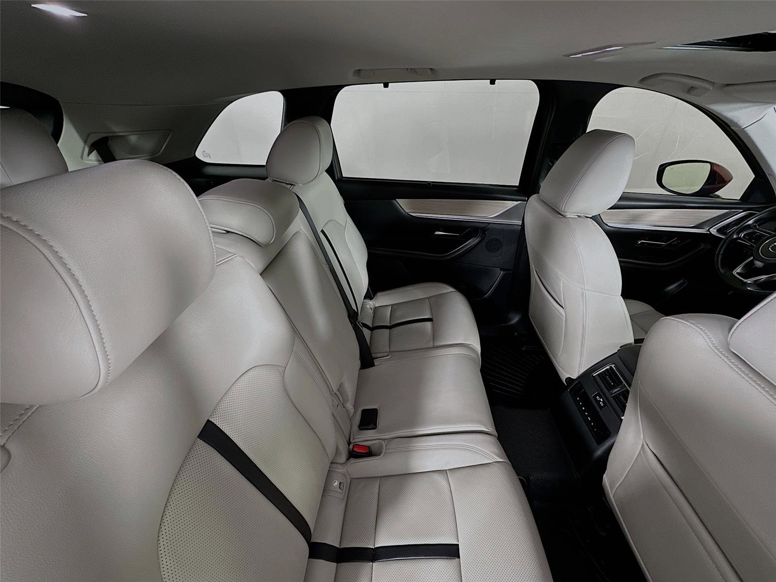 Used 2024 MAZDA CX-90 3.3 Turbo w/ Preferred Package image 29