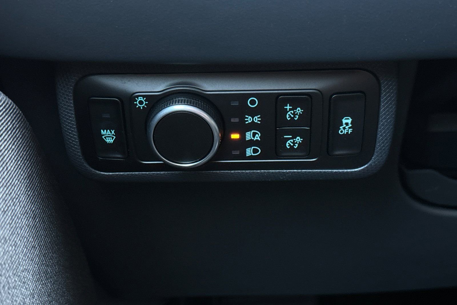 New 2025 Ford Mustang Mach-E Select w/ Comfort Package Lite image 28