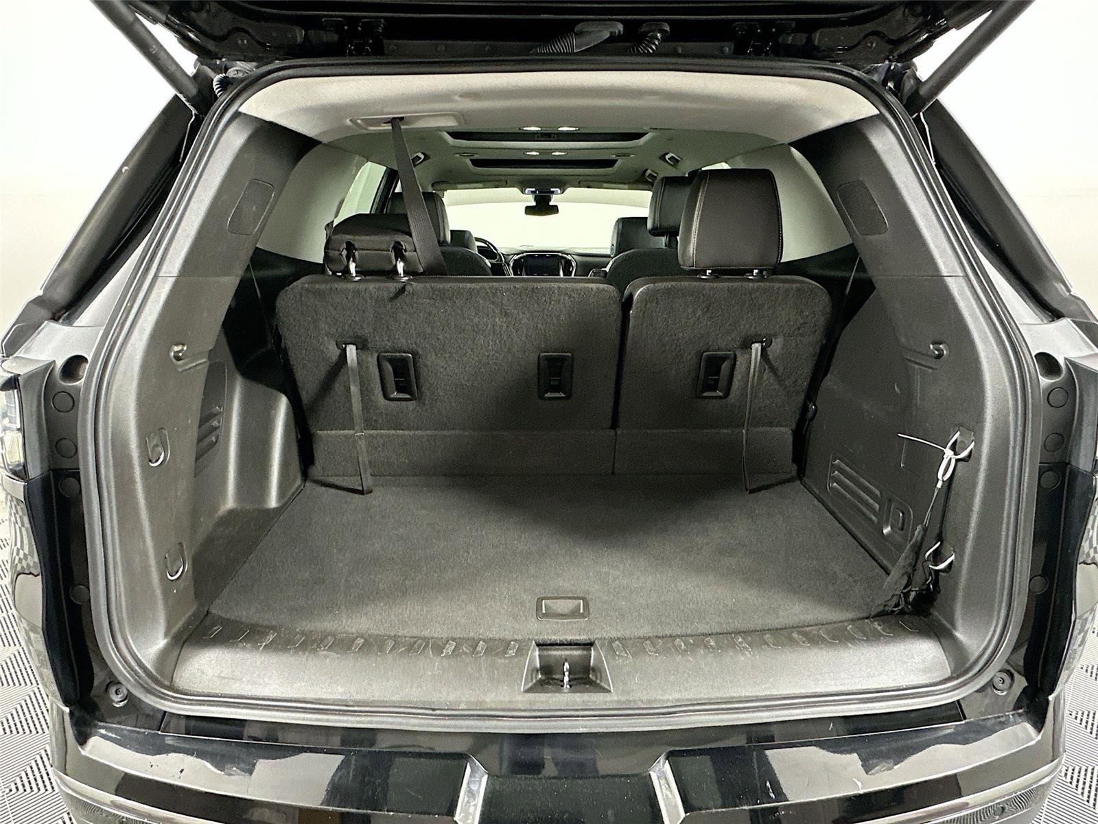 Used 2020 Chevrolet Traverse Premier w/ Redline Edition image 27