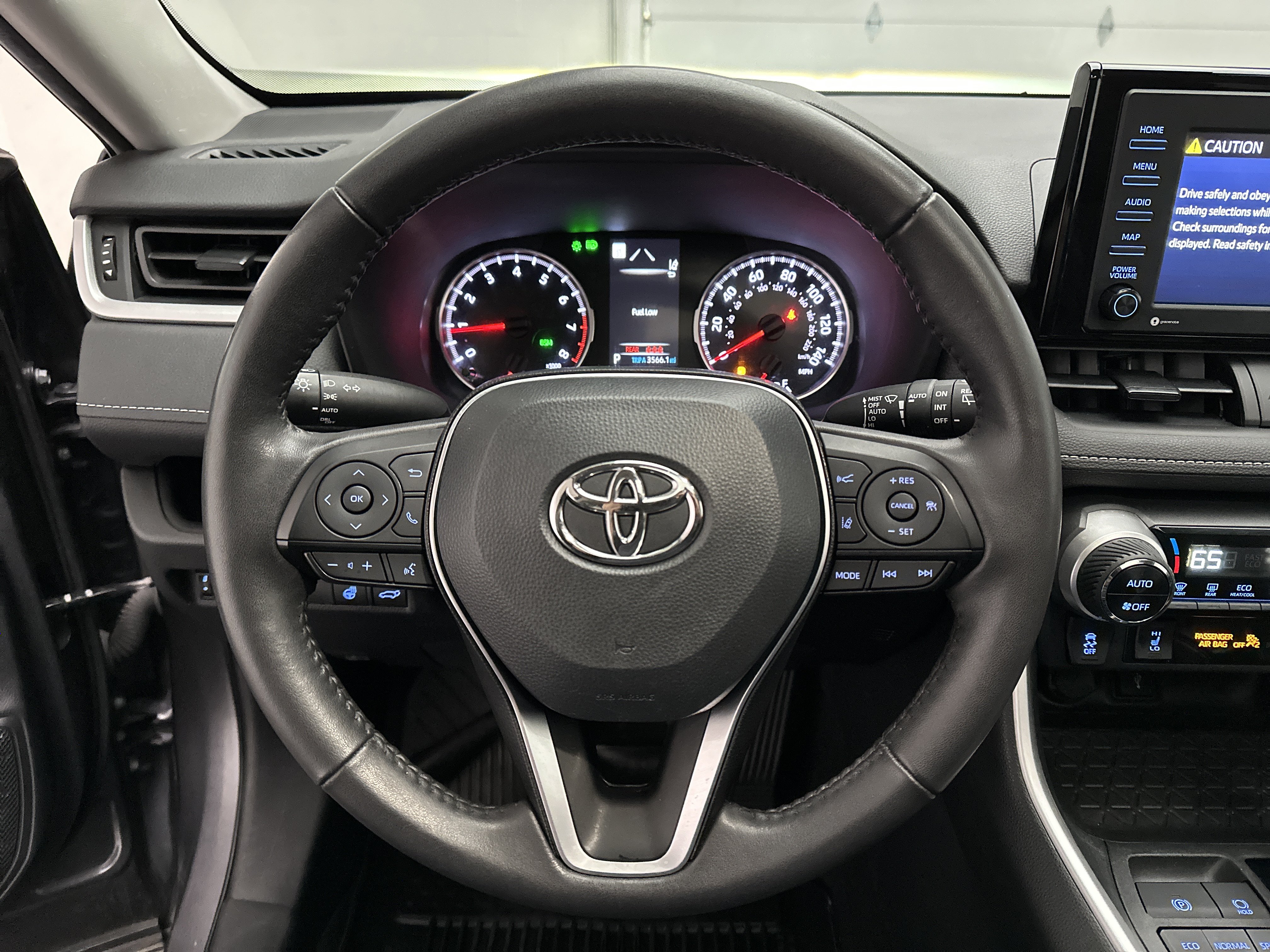 Used 2022 Toyota RAV4 XLE w/ Convenience Package AWD/4WD image 25