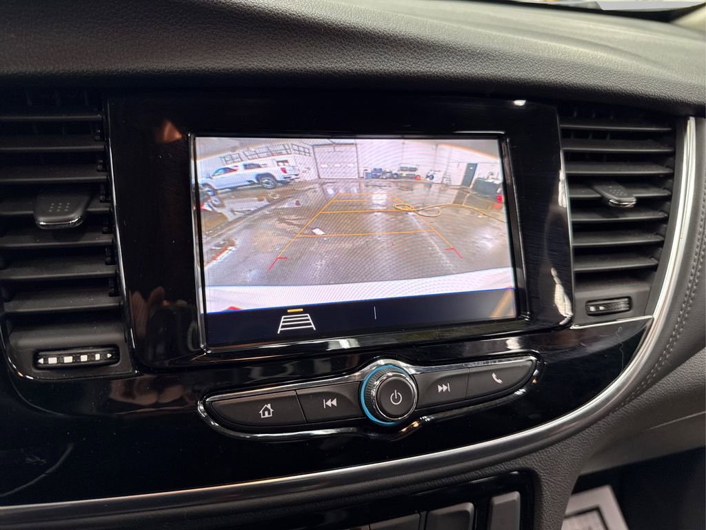 Used 2022 Buick Encore Preferred w/ Safety Package image 28